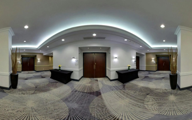 Courtyard by Marriott Downtown Toronto