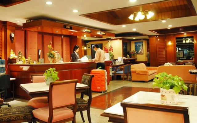 Silom Village Inn