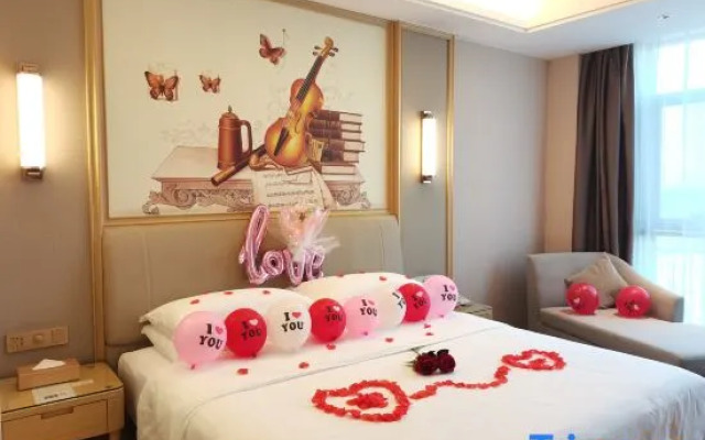 Vienna International Hotel Changshu Haiyu town government store