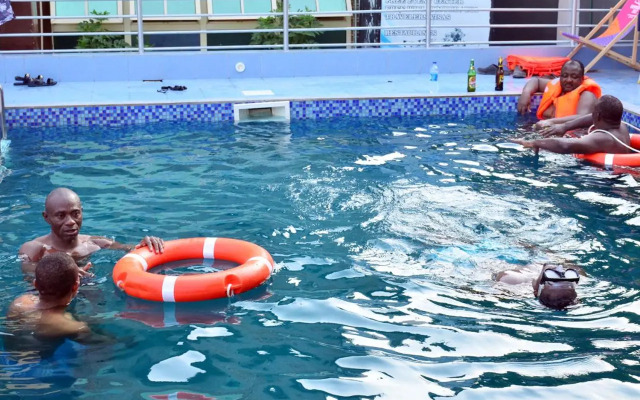 Stunning 3 Bedroom Apartments,Lekki Phase 2 & Hotels in Awoyaya