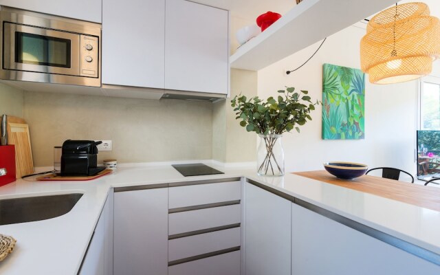 Stylish Sa Riera Apartment, 5 mins walk to Beach