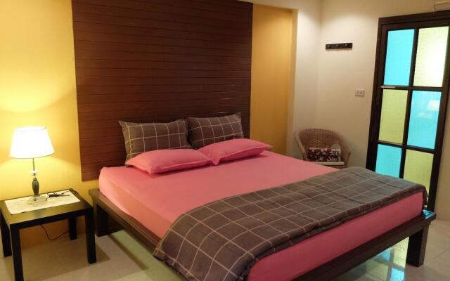 Baan Baimai Boutique Room