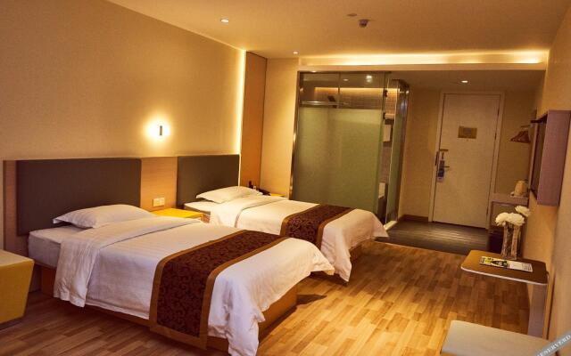 7 Days Inn·Jiangyin Changjing Town Changlong Square