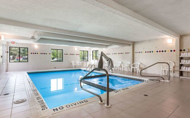 Quality Inn Traverse City