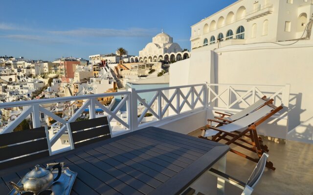 Fira Blue House