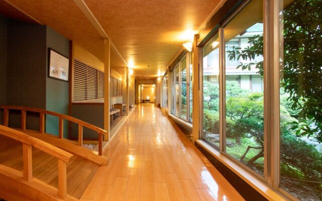 Oyo Ryokan Tsuki No Niwa Bandai Atami Onsen