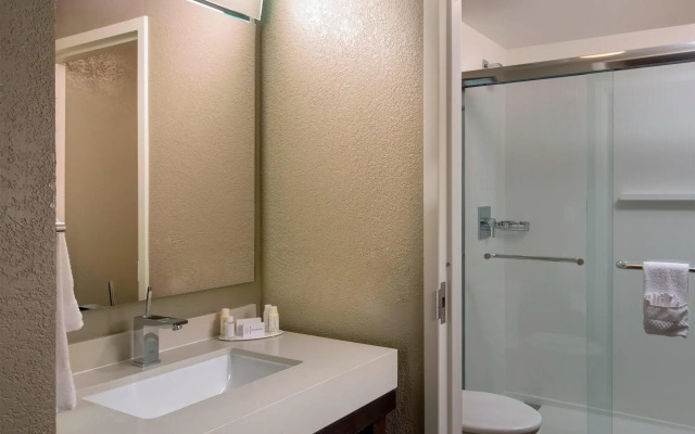 Courtyard by Marriott Miami Beach-South Beach