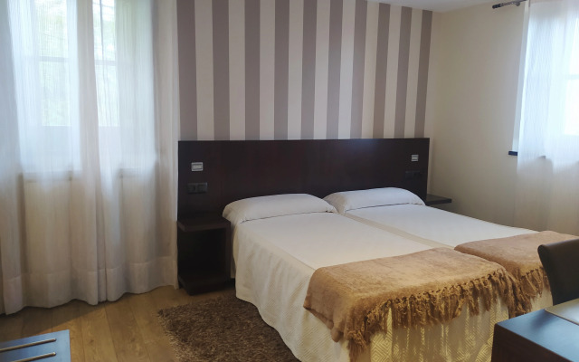 Hotel Villa Marrón