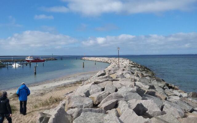 Adlerhorst Modern Retreat