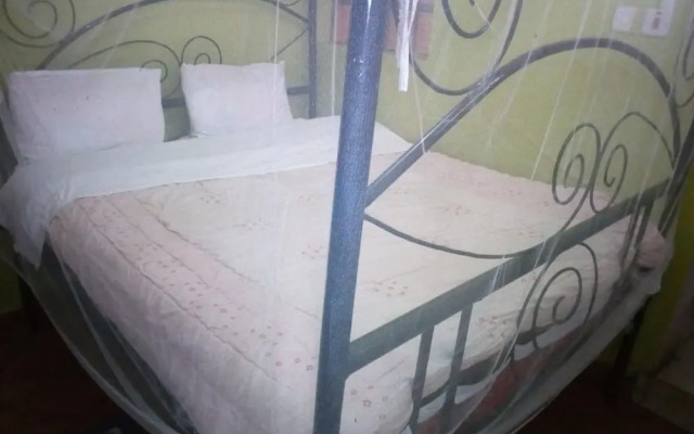 The Plateau Breeze Hotel