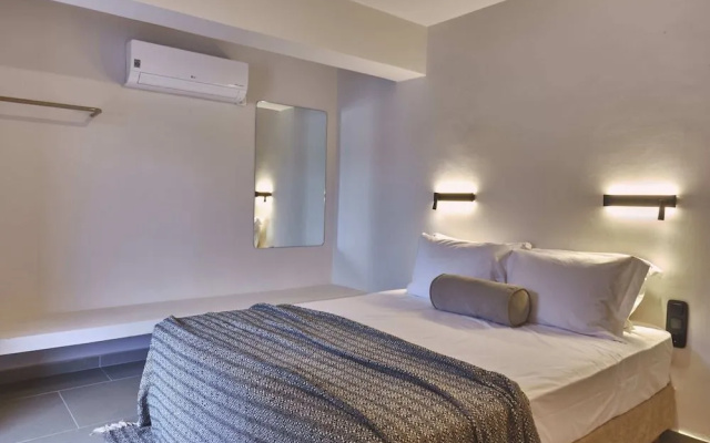 Amal Kythnos Suites