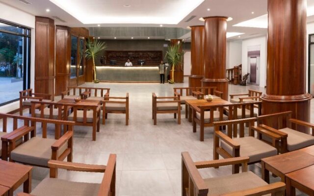 The Palm Palace Resort