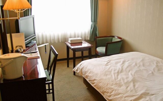 Tsuyama Kakuzan Hotel