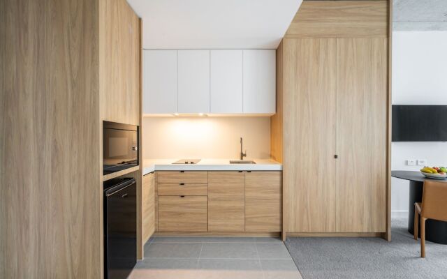 Nesuto Docklands Apartment Hotel