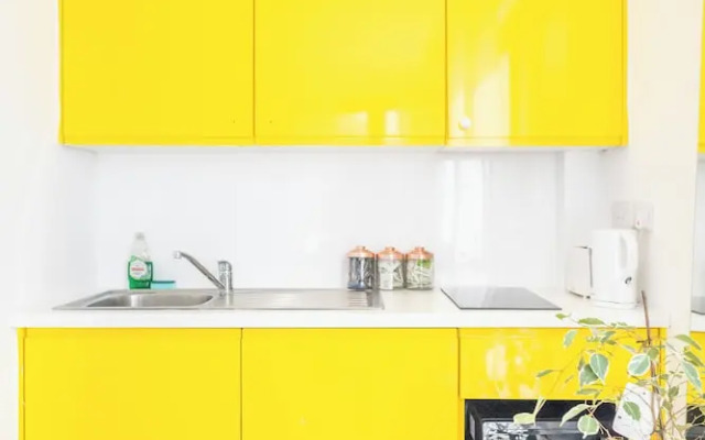 Priestley House Apartment - City Retreat