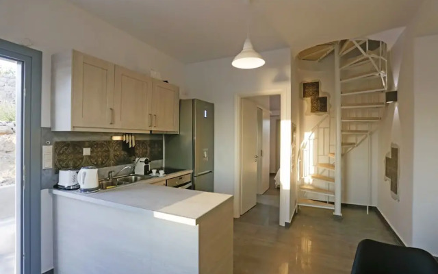 Nikoi Villas