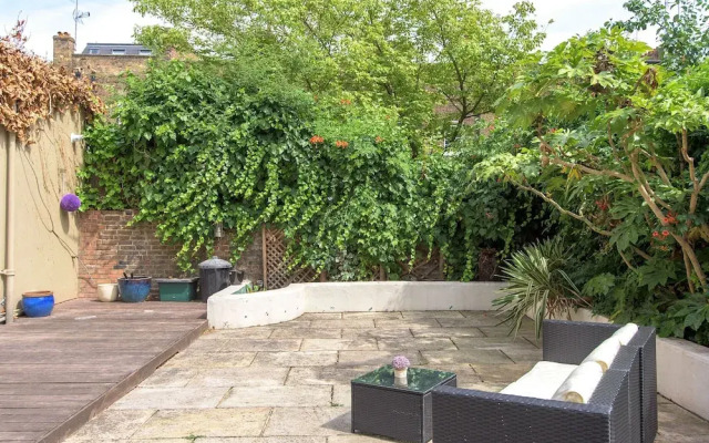 Platinum Apartment Mornington Crescent 9986
