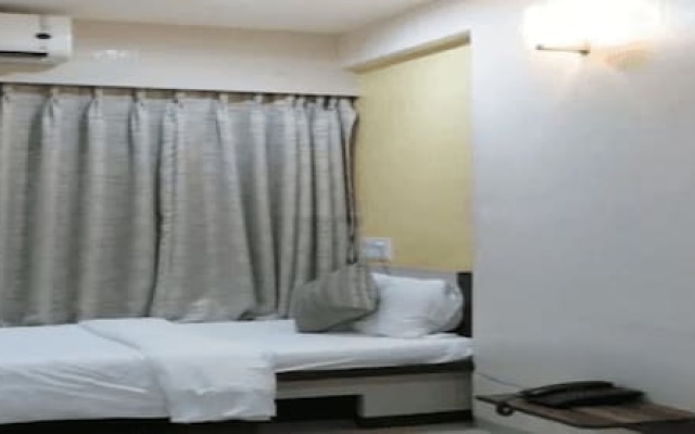 Room Maangta 113 @ Andheri East