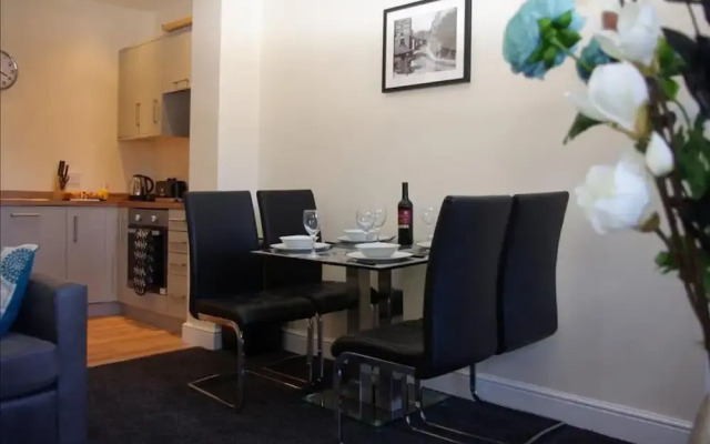 The Roaches Suite - Premier Serviced Accommodation