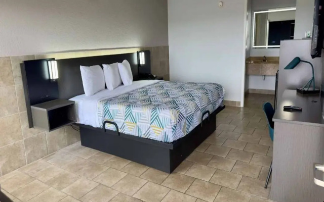 Motel 6 Mesquite, TX – Town East