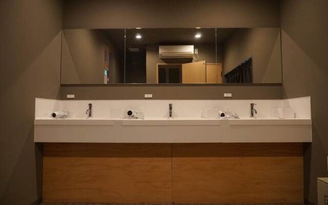 Sekai Hotel Yanagi - Hostel