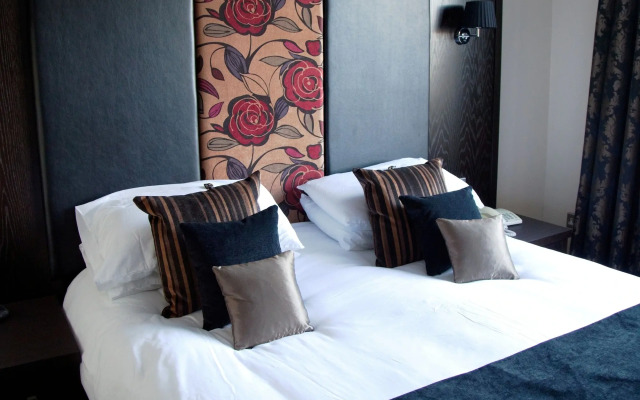 The Popinjay Hotel and Spa