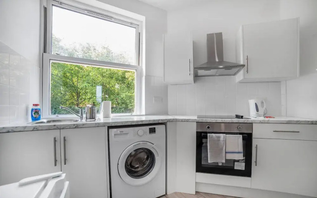 Charming 1-bed Walk to Tower Of London