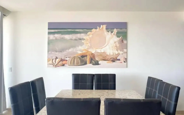 Amazing Location Close to it all Great Price