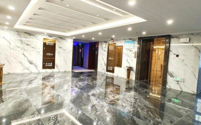 Friendship Peak Hotel – Lobby – Altay