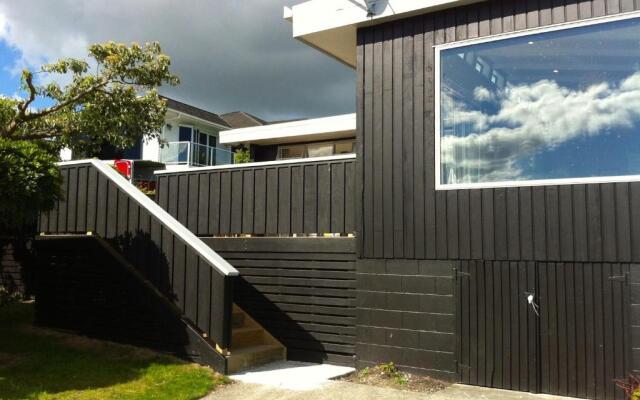 Lakeview House - Taupo Holiday Home