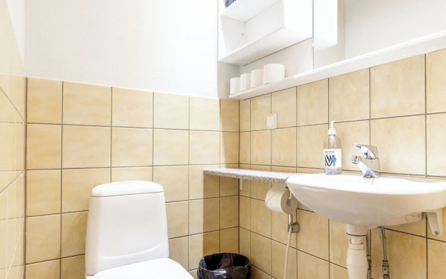 Spacious 3BR Apt. with Sauna