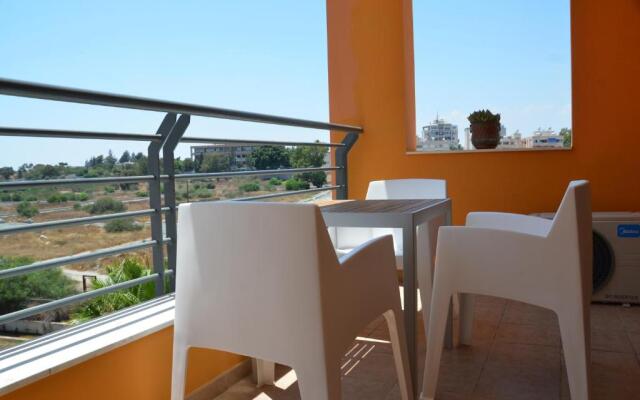 Mirabella Mackenzie 1 Bedroom Flat Sleeps 4