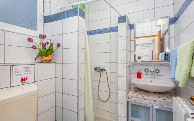 Amazing Home in Silo With Wifi and 1 Bedrooms