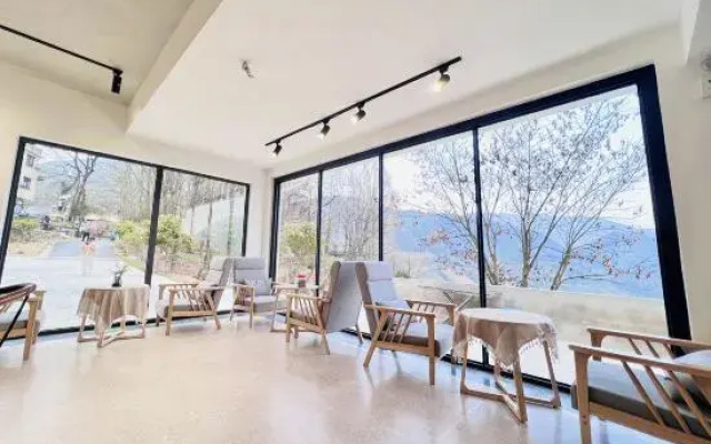 Hangzhou Lin'an Guide Wangrilou Homestay