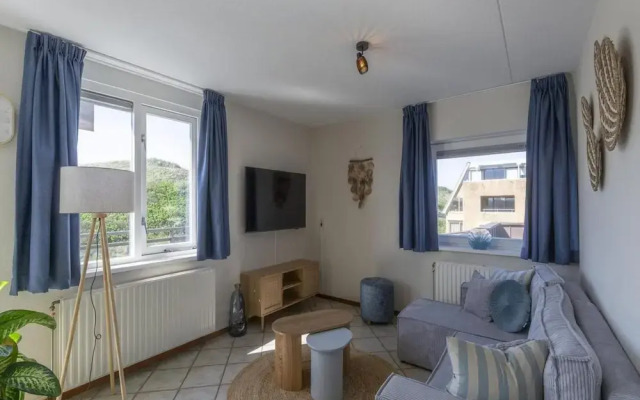 Modern Suites Near Beach