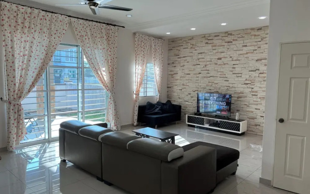 Sitiawan Homestay