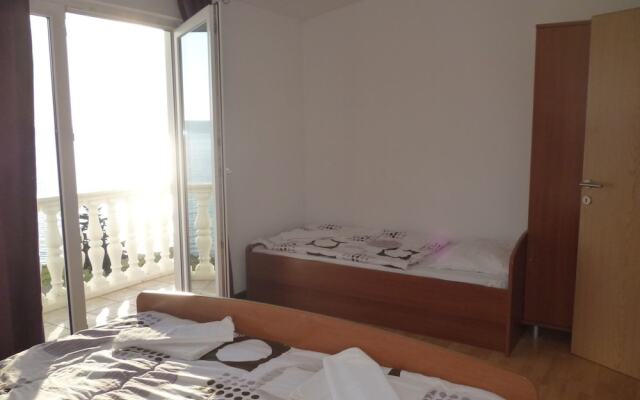 Apartments Bucic