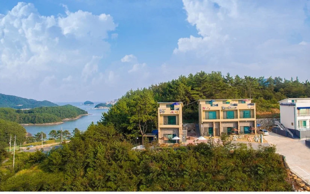 Yeosu Ggotnal Pension