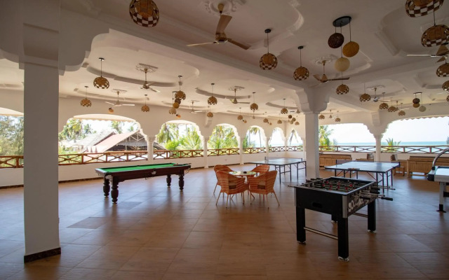 Sunny Palms Beach Bungalows