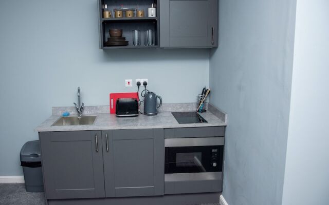 Piccadilly Apartments & Offices