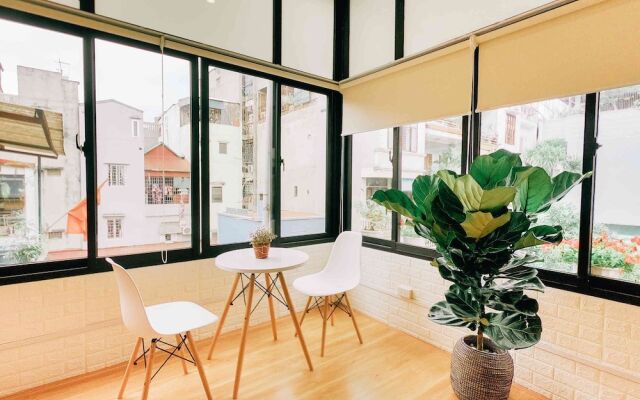 Le Plateau Hostel
