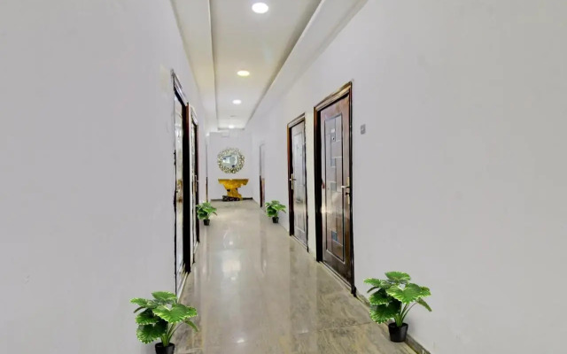 Oyo Flagship 700874 Hotel Grand Maharaja