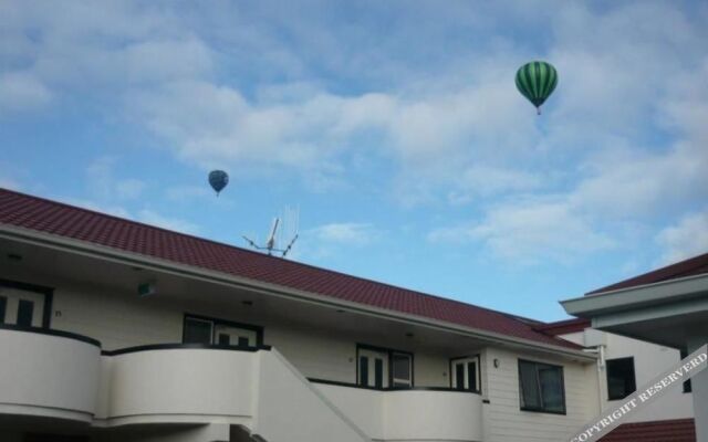 Ulster Lodge Motel