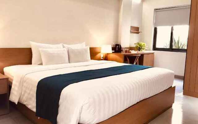 UEH Boutique Hotel