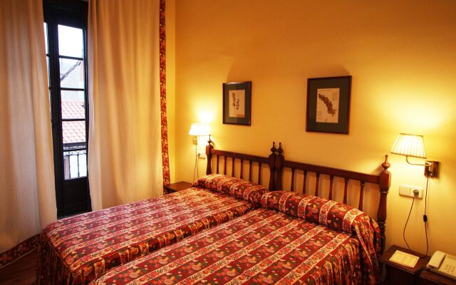 Hotel PAX Casona del Busto