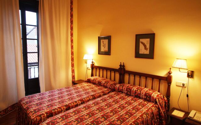 Hotel Casona Del Busto