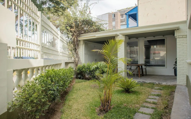 Casa La Paz by Wynwood House