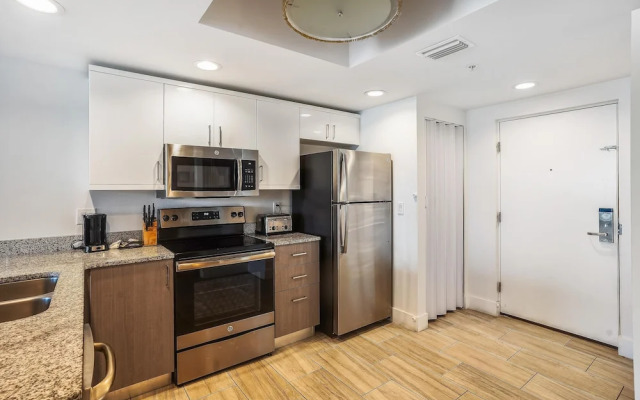Oceana 204 East