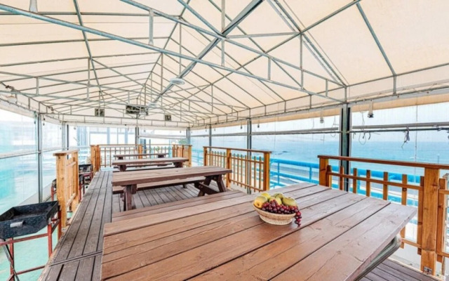 Goseong Jajackdo Aroma Pension