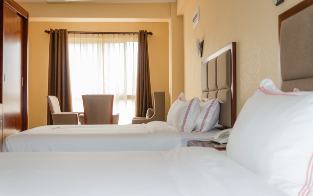 Hillside Plaza Hotel